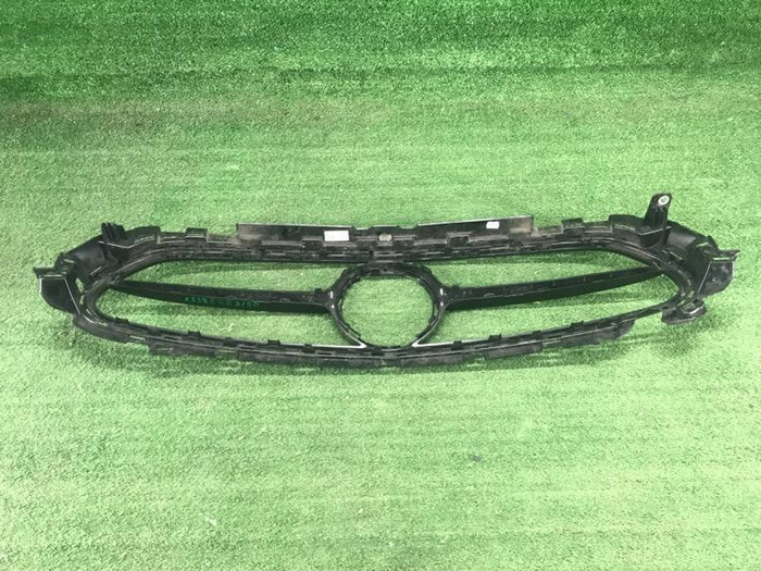 Накладка решетки радиатора Mercedes E W213 (20-23)