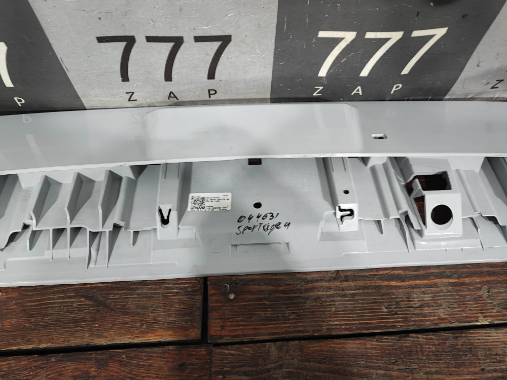 Спойлер крышки багажника Kia Sportage 4 (QL) 16-22 Б/У Оригинал 87212F1000