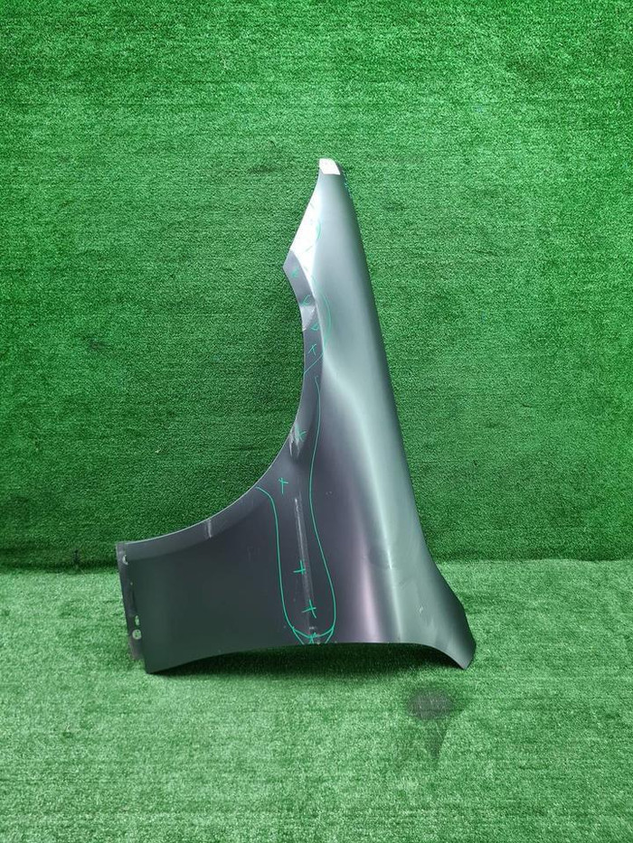 Крыло переднее левое Mercedes CLS c257 (2017-н.в.)