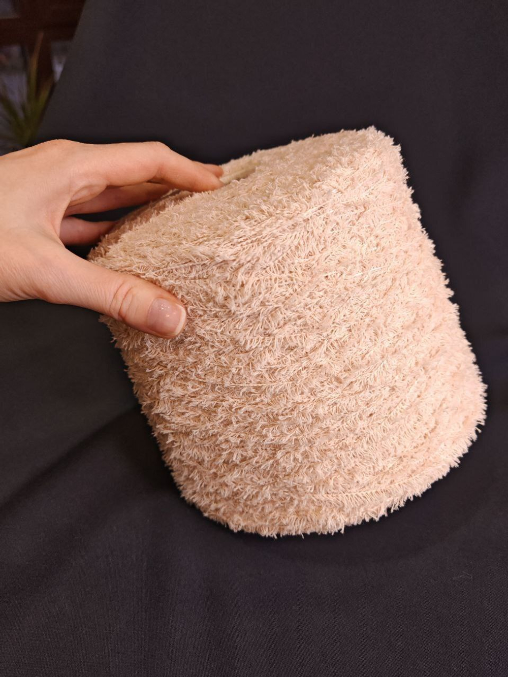 Итальянская бобинная пряжа от производителя EmilCotoni art. Piuma состав 95% Хлопок, 5% РА, длина 220м/100 грамм