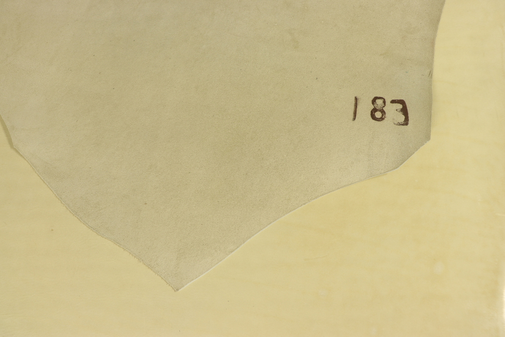 Уценка: 1,8-2,2мм Юфть Натуральная Светлая 183 дм²