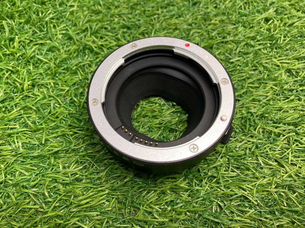 Viltrox EF-EOS M