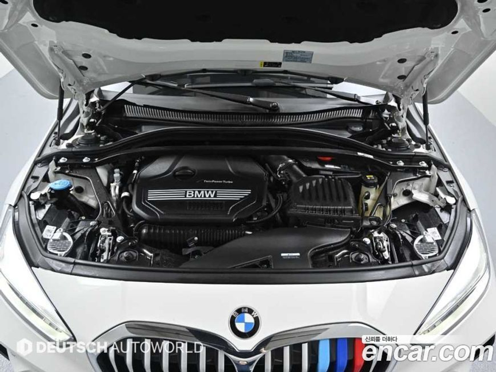 BMW 1 Series (F40) 120i M Sports (06.2021)