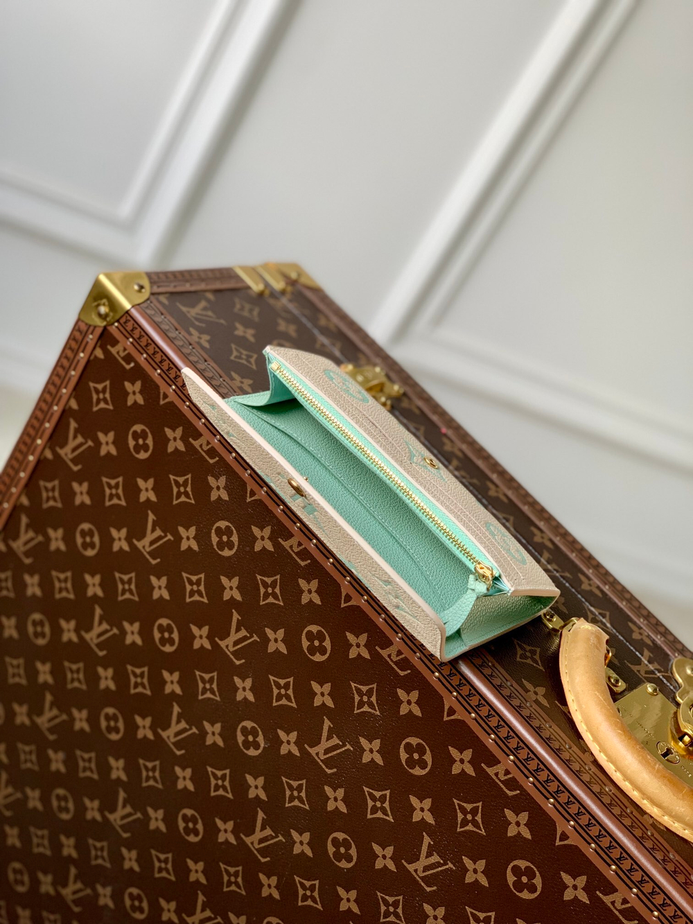 Louis Vuitton Emilie Wallet