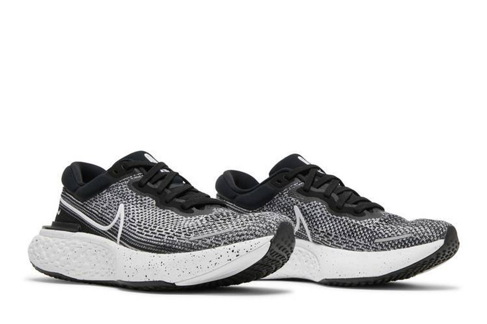 Кроссовки Nike Invincible Run 1 Flyknit