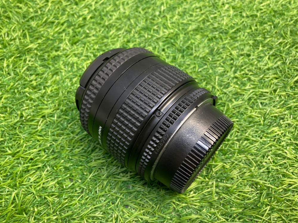Nikon 35-70mm 3.3-4.5 AF Nikkor