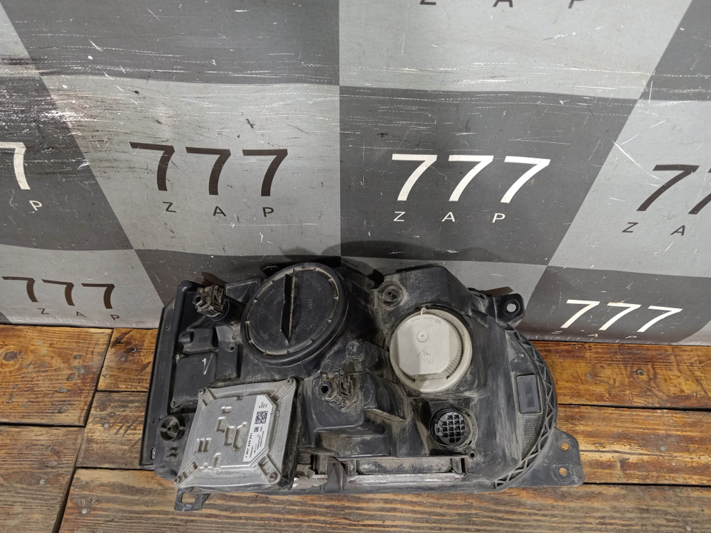 Фара левая ксенон AFS Land Rover Range Rover 3 (L322) 09-12 Б/У Оригинал LR143013