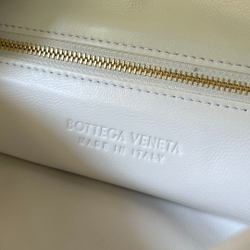 Bottega Veneta Small Hop 41 cm