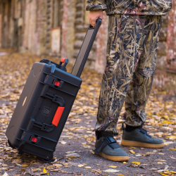 MEDIUM SIZE | Ударопрочный кейс с выдвижной ручкой и колесами DGCASE@60-02 ОЛИВКОВЫЙ | Внутр. размеры 490*360*205мм