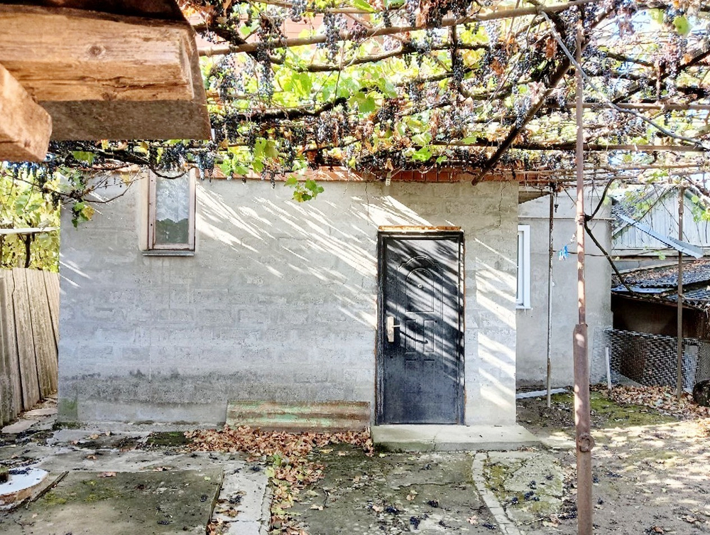 2х этажный дом в районе СШ 5 г.Славянск - на - Кубани.