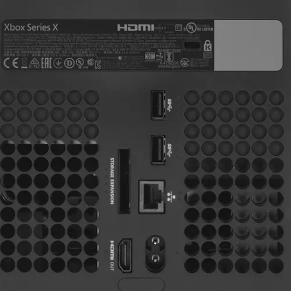 Игровая приставка Xbox Series X 1000 ГБ SSD, без игр