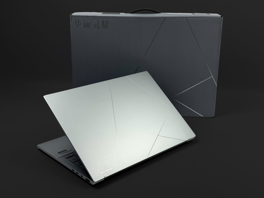 Новый ноутбук ASUS Zenbook UX3402MA155 Ultra 7 155H/32Gb/1Tb/2.8K/120Hz/OLED/Win11/Русско-Английская клавиатура