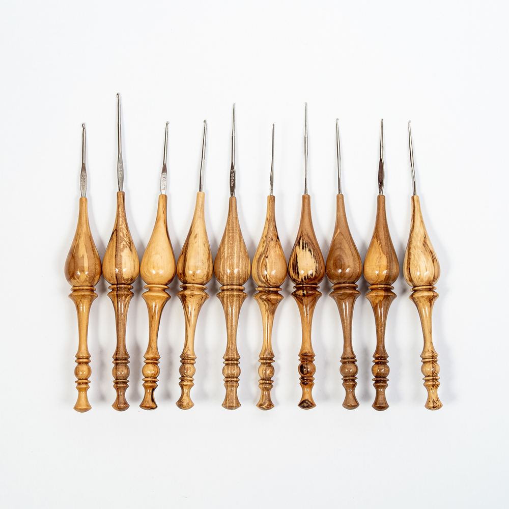 Набор железных крючков для вязания с деревянной ручкой (10 шт). KN20