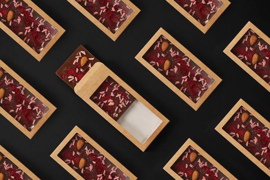 Упаковка с окном для шоколадной плитки 100 г