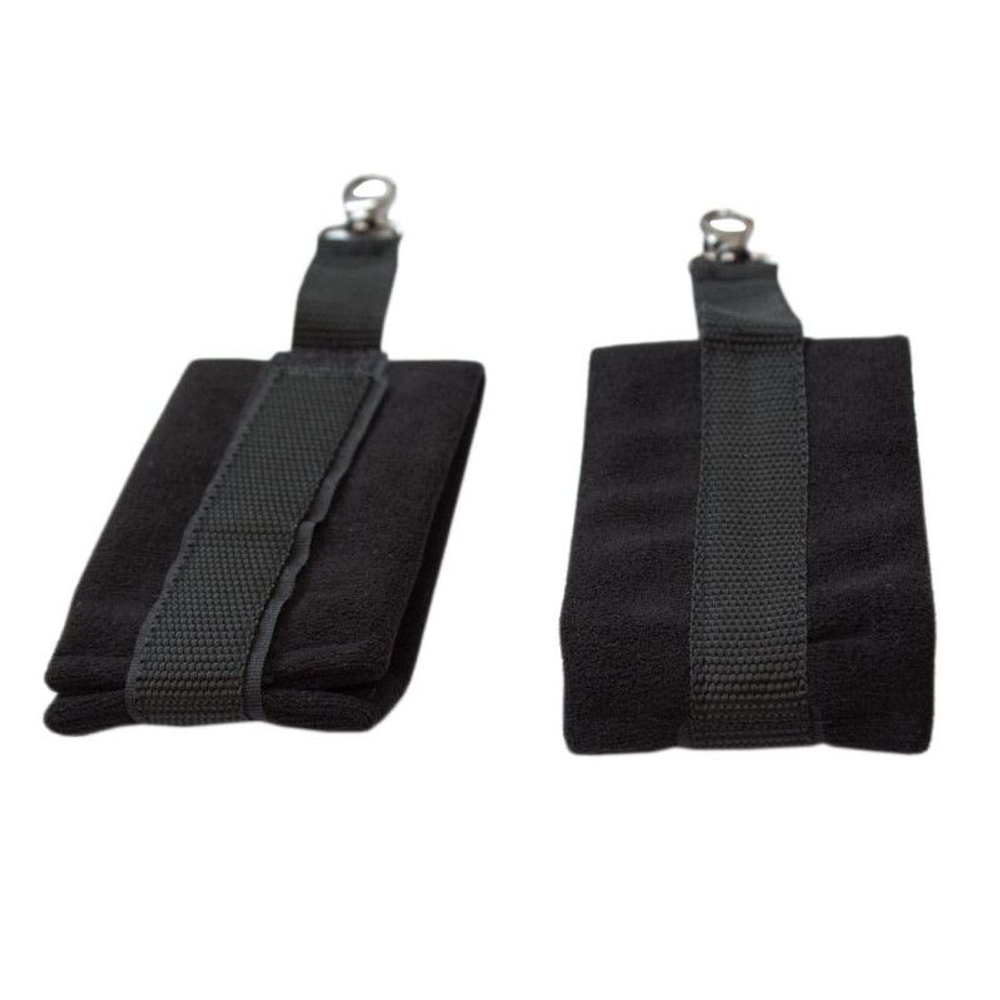 Малиново-черная подушка для любви HANNA с фиксаторами (Цвет: малиновый с чёрным)