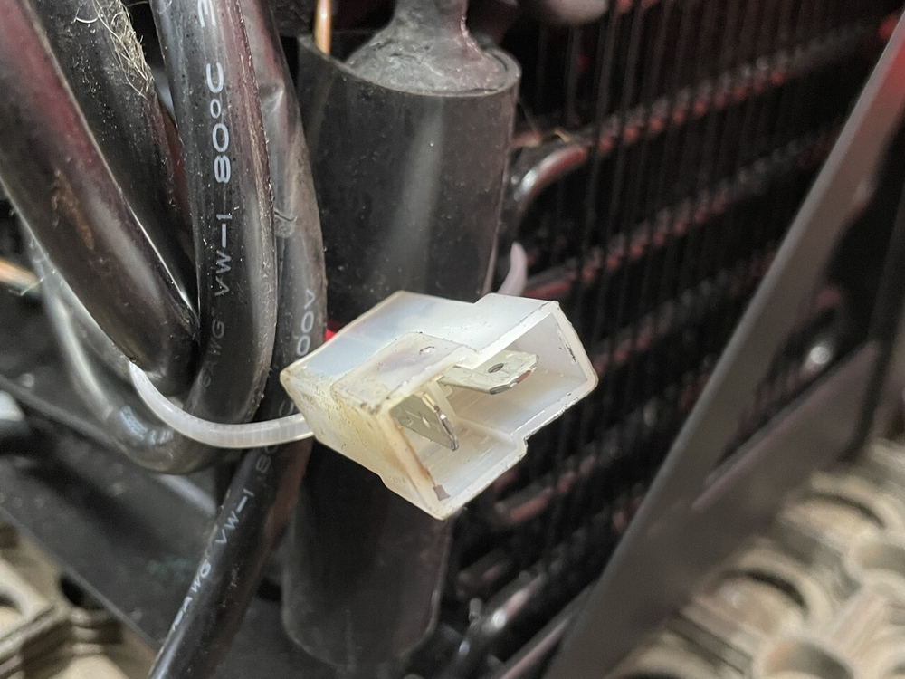 Холодильник 2024г