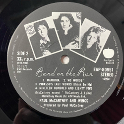 Винтажная виниловая пластинка LP Paul McCartney and Wings Band On The Run (Japan 1973) (No Obi) (Poster) EAP 80951 Bluebird