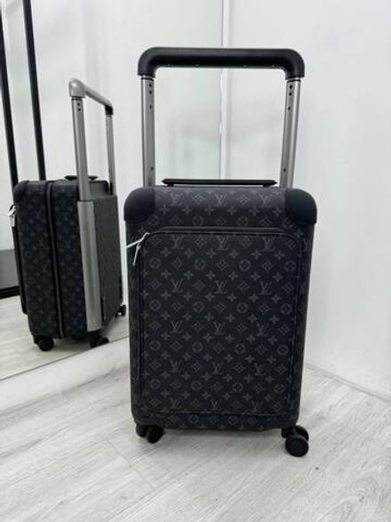 Чемодан Louis Vuitton