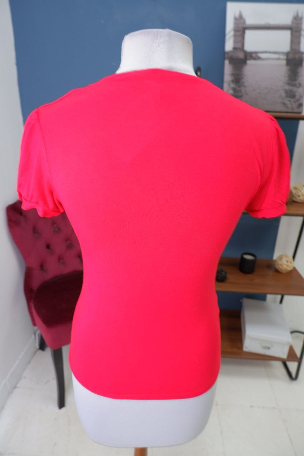 Футболка OGGI красивая 38 размер