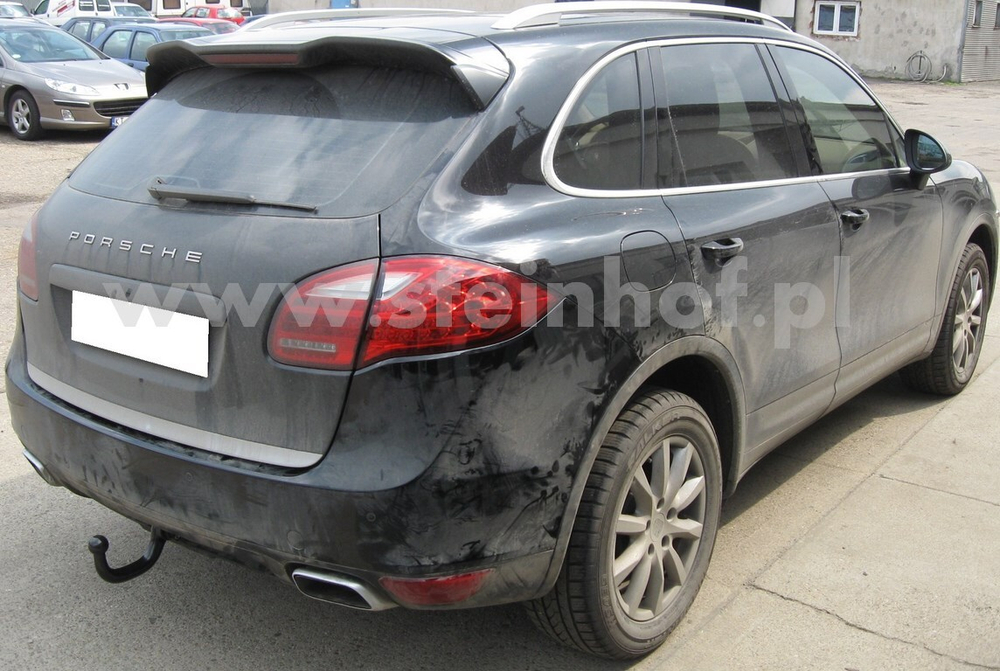 Фаркоп Steinhof A-093 для Volkswagen Touareg 2002-2010, 2010-2018, Porsche Cayenne 2002-2010, 2010-2017, Audi Q7, вкл. S-line 2006-2015(паспорт и сертификат в комплекте)(без электрики)