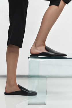 ZARA КОЖАНЫЕ МЮЛИ, ЧЕРНЫЙ