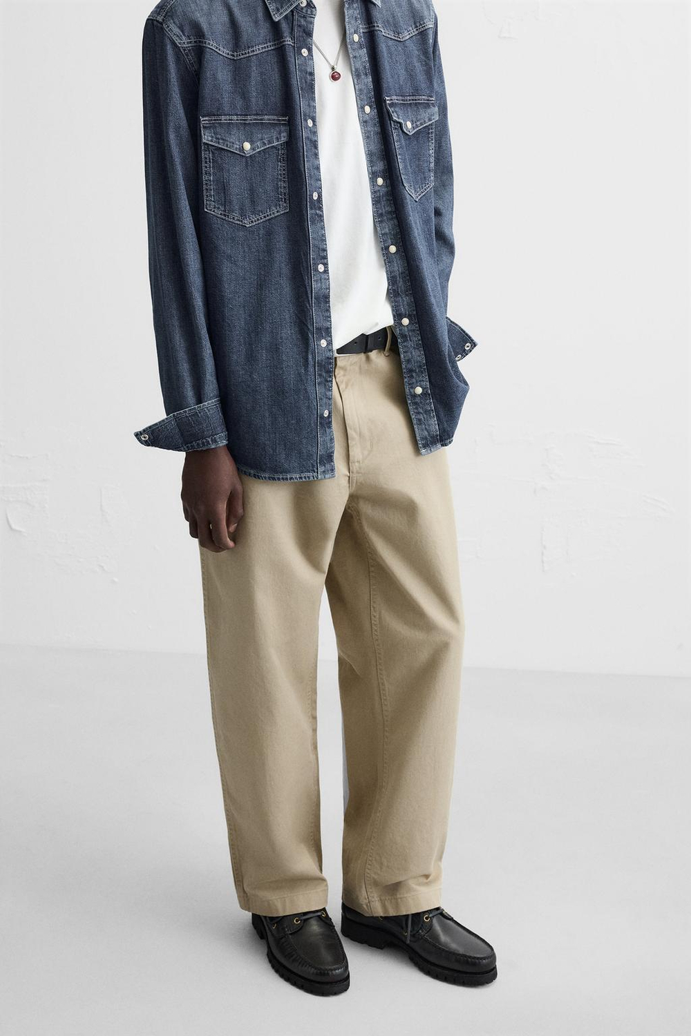 Брюки чинос relaxed fit