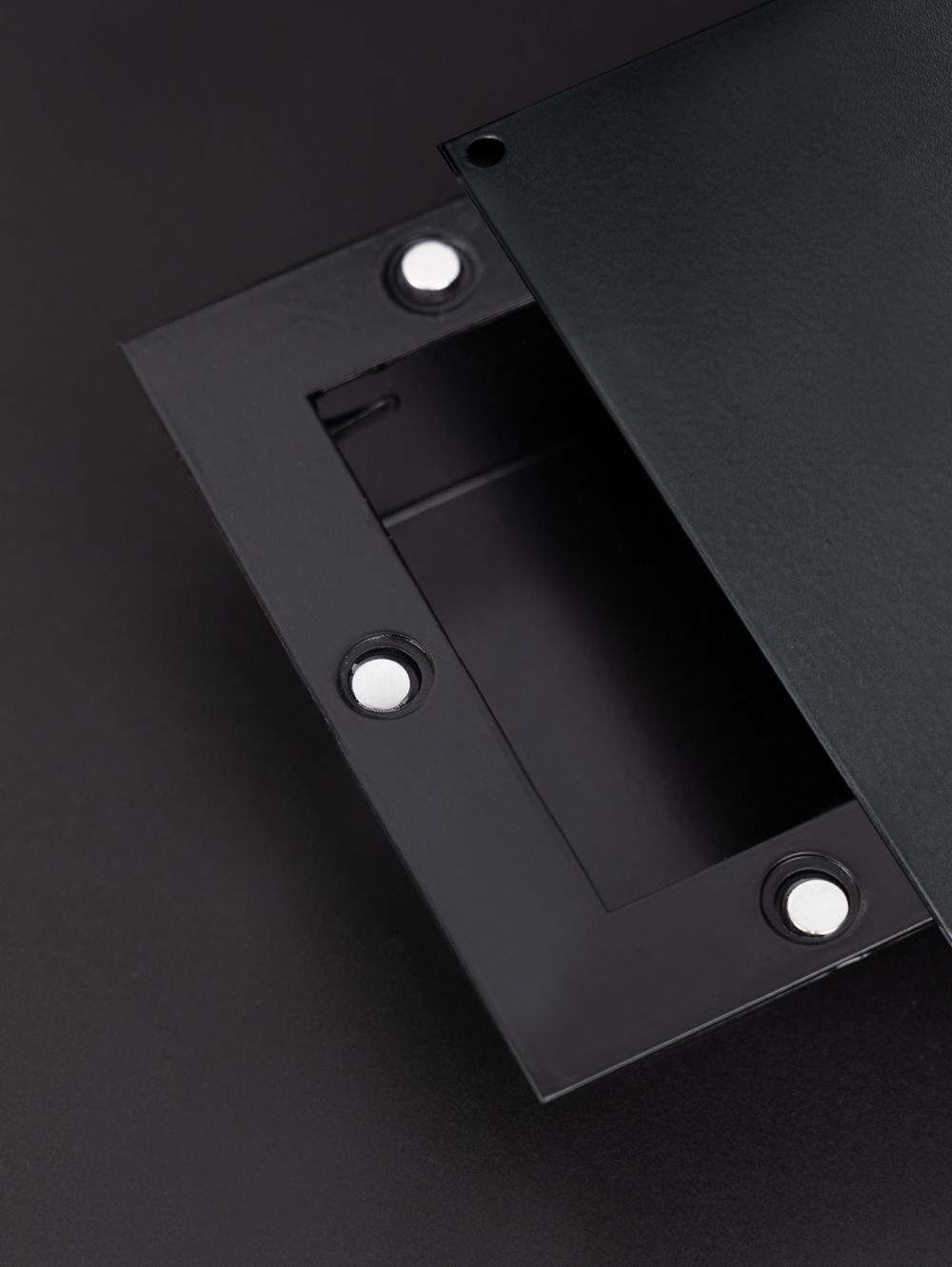 Скрытая Панель для хранения 150х240 мм Черная