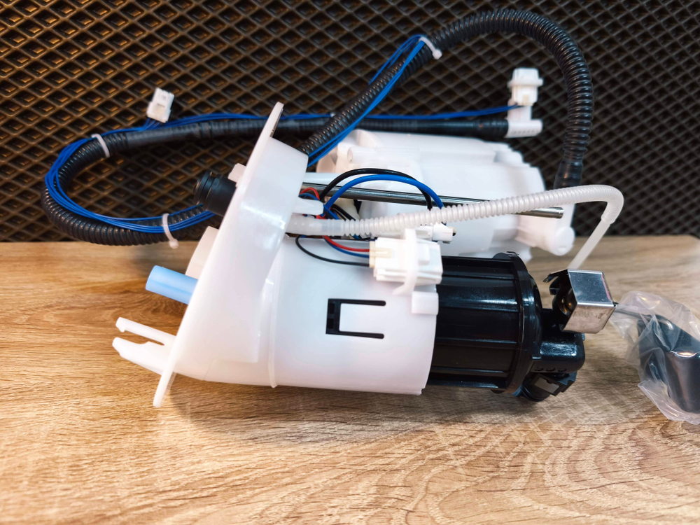 Топливный насос в бак HELLA Audi A4 B8 8K2