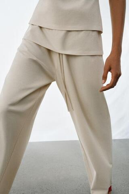 ZARA БРЮКИ ИЗ ПЛОТНОГО ХЛОПКА С ПОЯСОМ-КУШАКОМ, ЭКРЮ