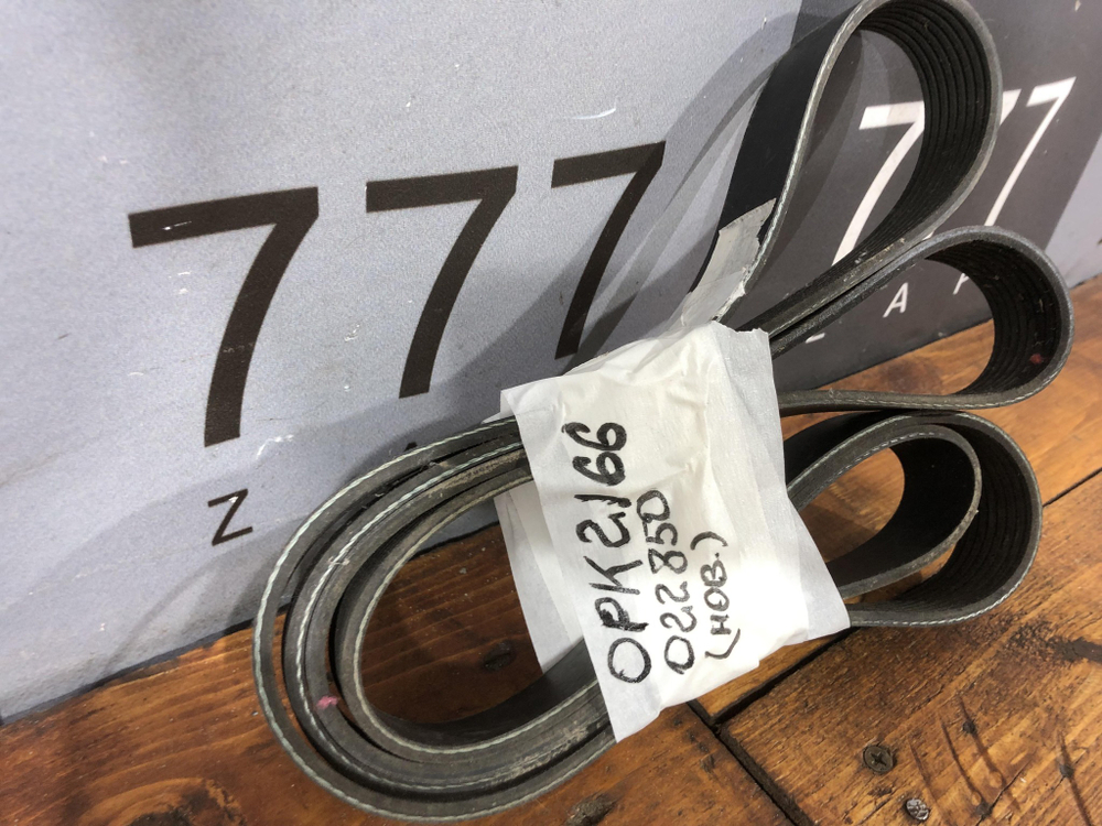 Ремень поликлиновый 8PK2166 Gates Новый 8PK2166