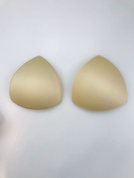 Чашечки треугольные  бежевые 75 (В)