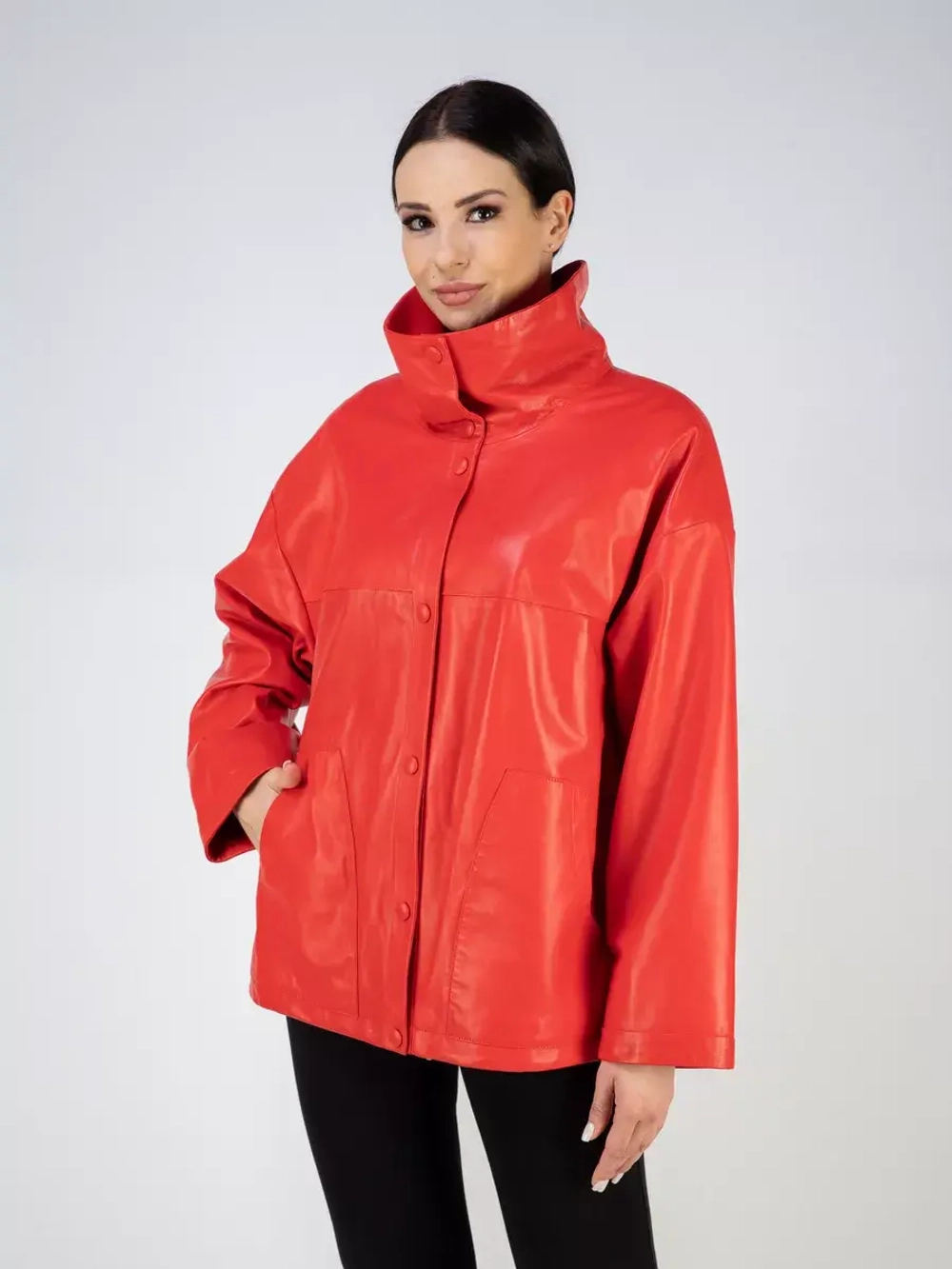 Кожаная куртка демисезонная оверсайз на кнопках