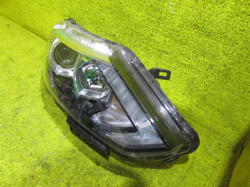 Битая Фара правая Nissan Qashqai J11 (2013-2019) галоген