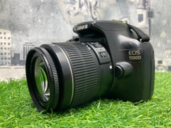 Canon 1100D kit 18-55mm IS ll 21.800 кадров