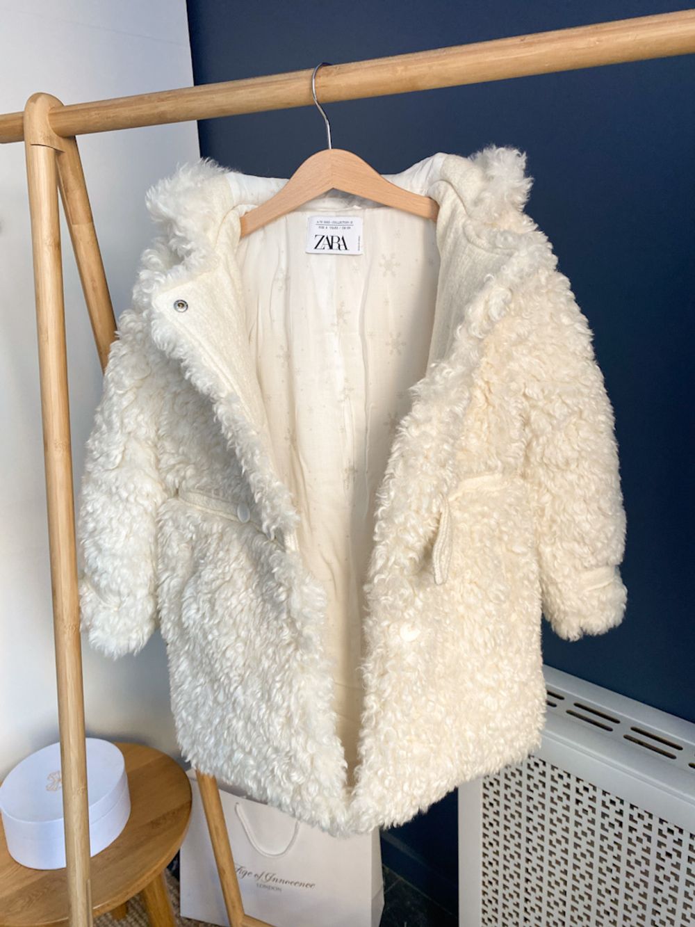 Новое меховое пальто Zara, 128