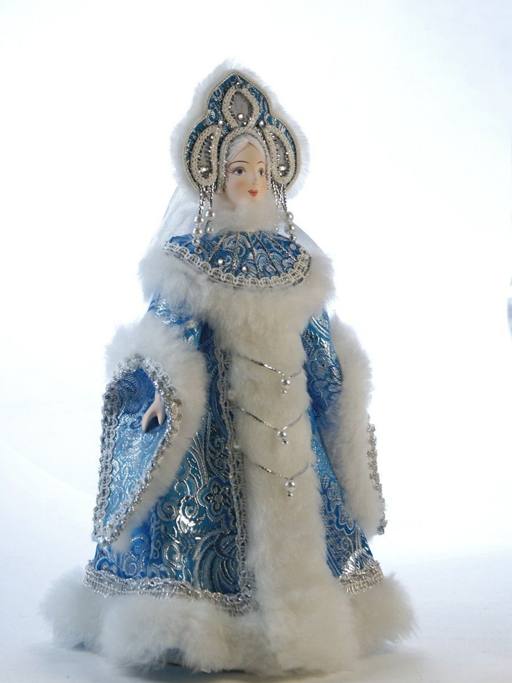Кукла фарфоровая Снегурочка Зимняя сказка
