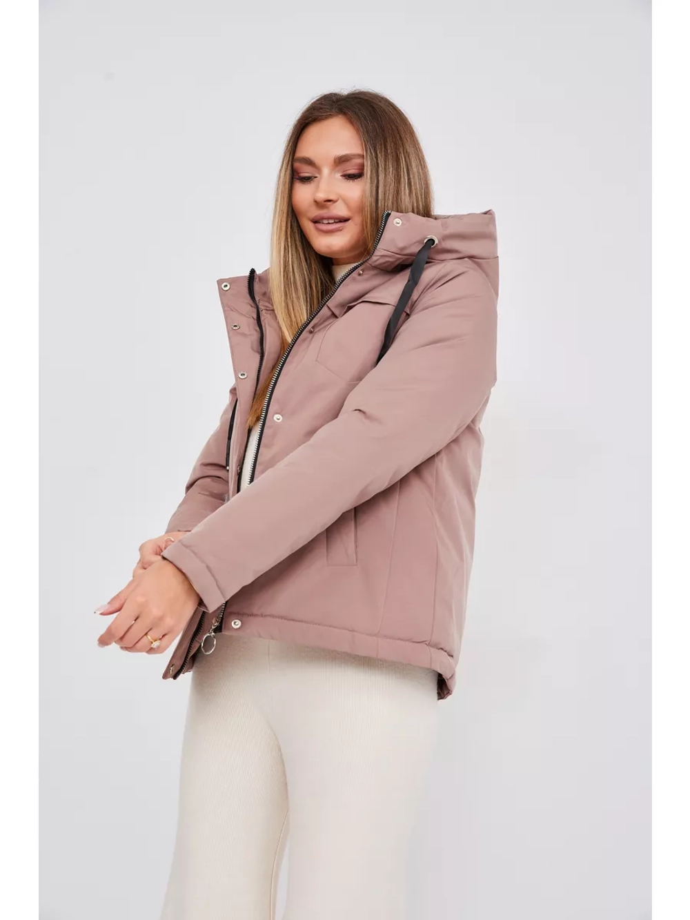 Куртка демисезонная больших размеров с капюшоном