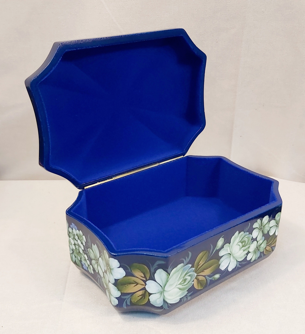 Шкатулка "Цветы на синем" с жостовской росписью