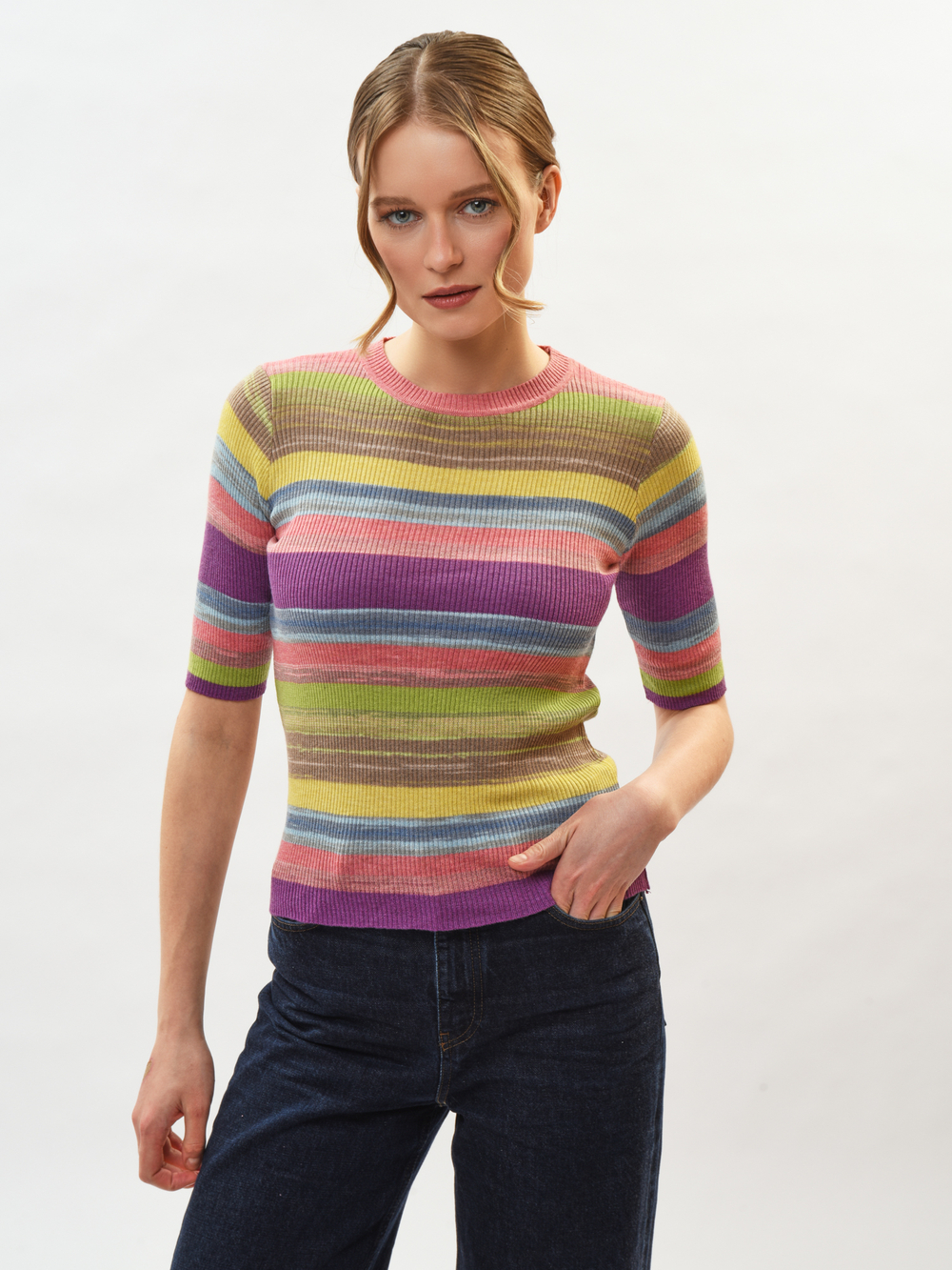 Джемпер женский с коротким рукавом