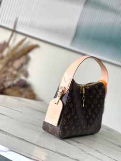 Louis Vuitton Slouchy PM
