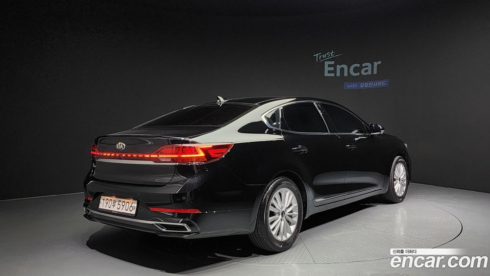 Kia K7 (Cadenza) Premier 2.5 GDI Prestige (06.2020)