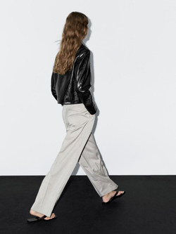 Massimo Dutti Укороченная куртка из кожи наппа, черный