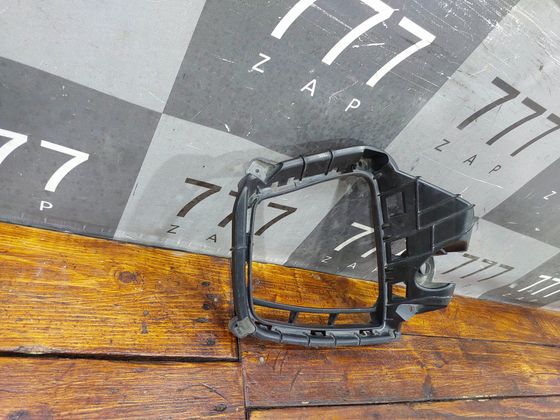 Кронштейн фары правый Hyundai Tucson 4 (NX4) 20-нв Б/У Оригинал 865C2N9000