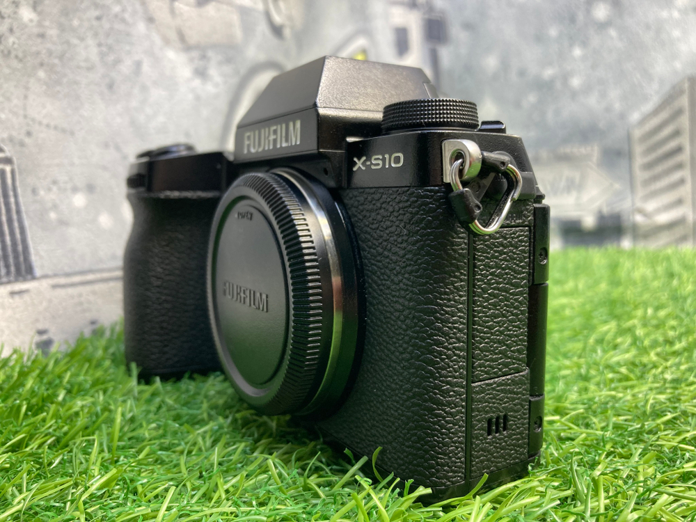 Fujifilm X-S10 (12.800 кадров) Покупка/Продажа