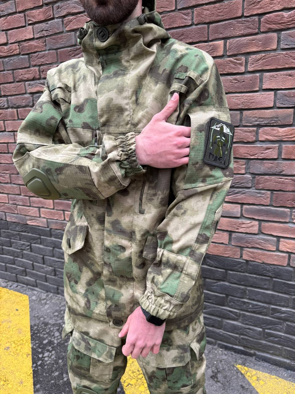 Тактический костюм горка с наколенниками и налокотниками мох лайт