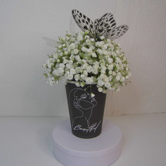 Гипсофила в крафтовом стаканчике "Прекрасная"