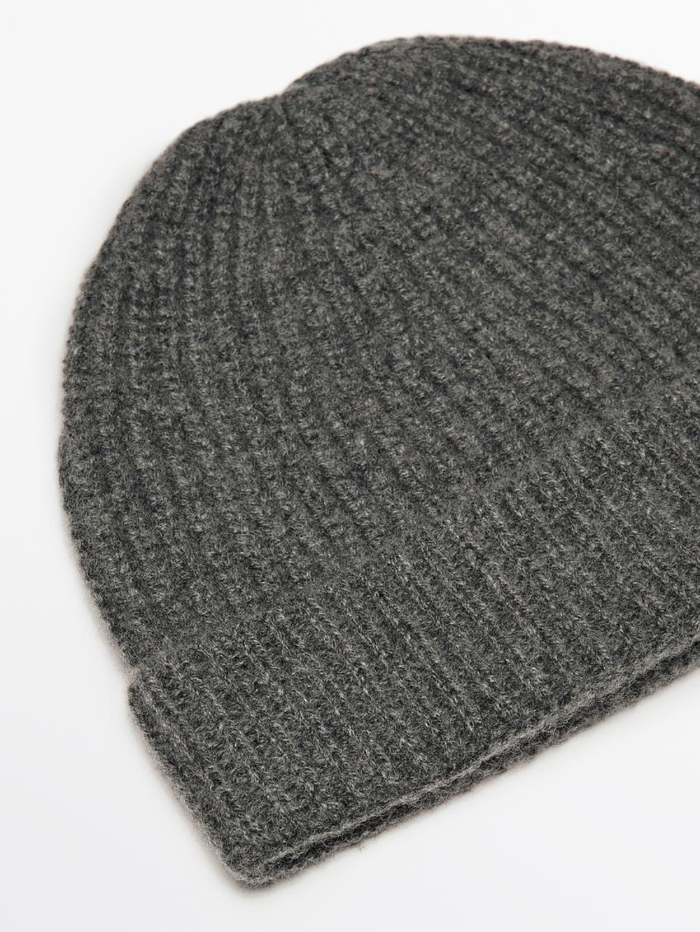 Massimo Dutti Шапка бини из 100% кашемира в рубчик, жемчужно-серый