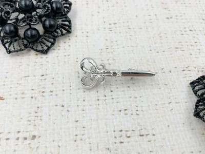 Брошь, р. 3,5х1,5 см, серебро