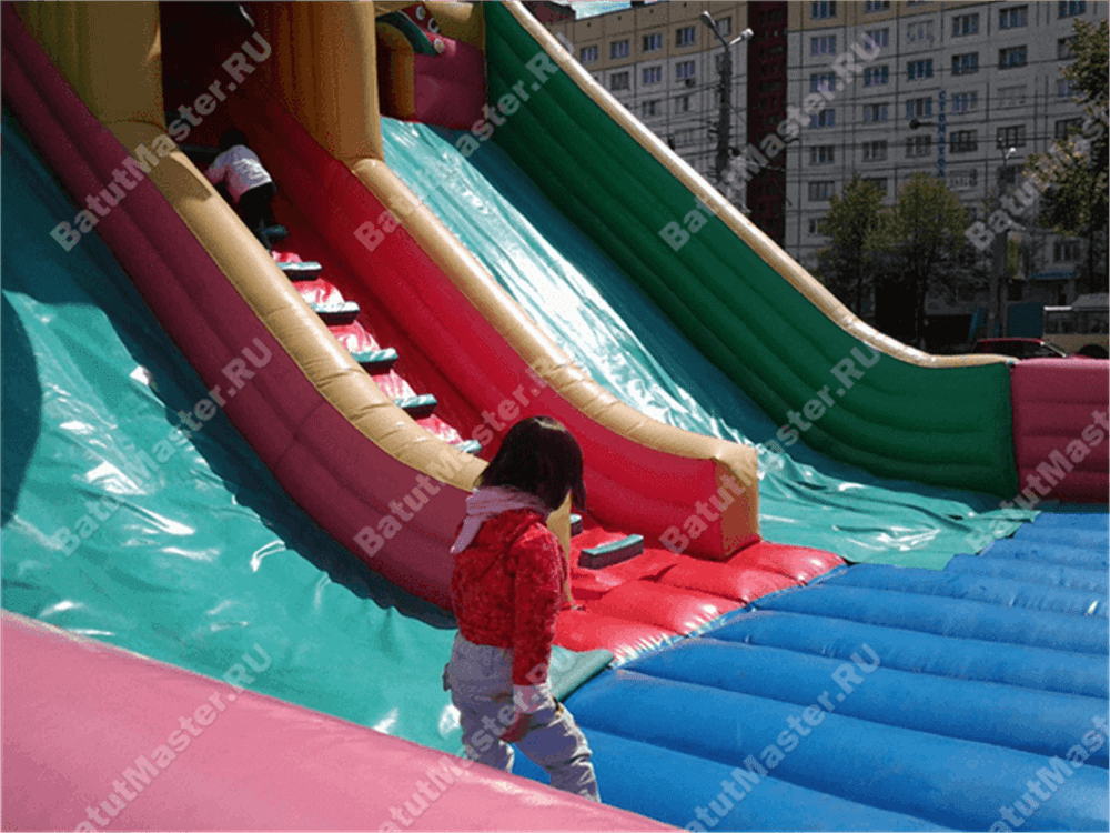 Коммерческий надувной батут "Сафари парк" 14*7*7 м