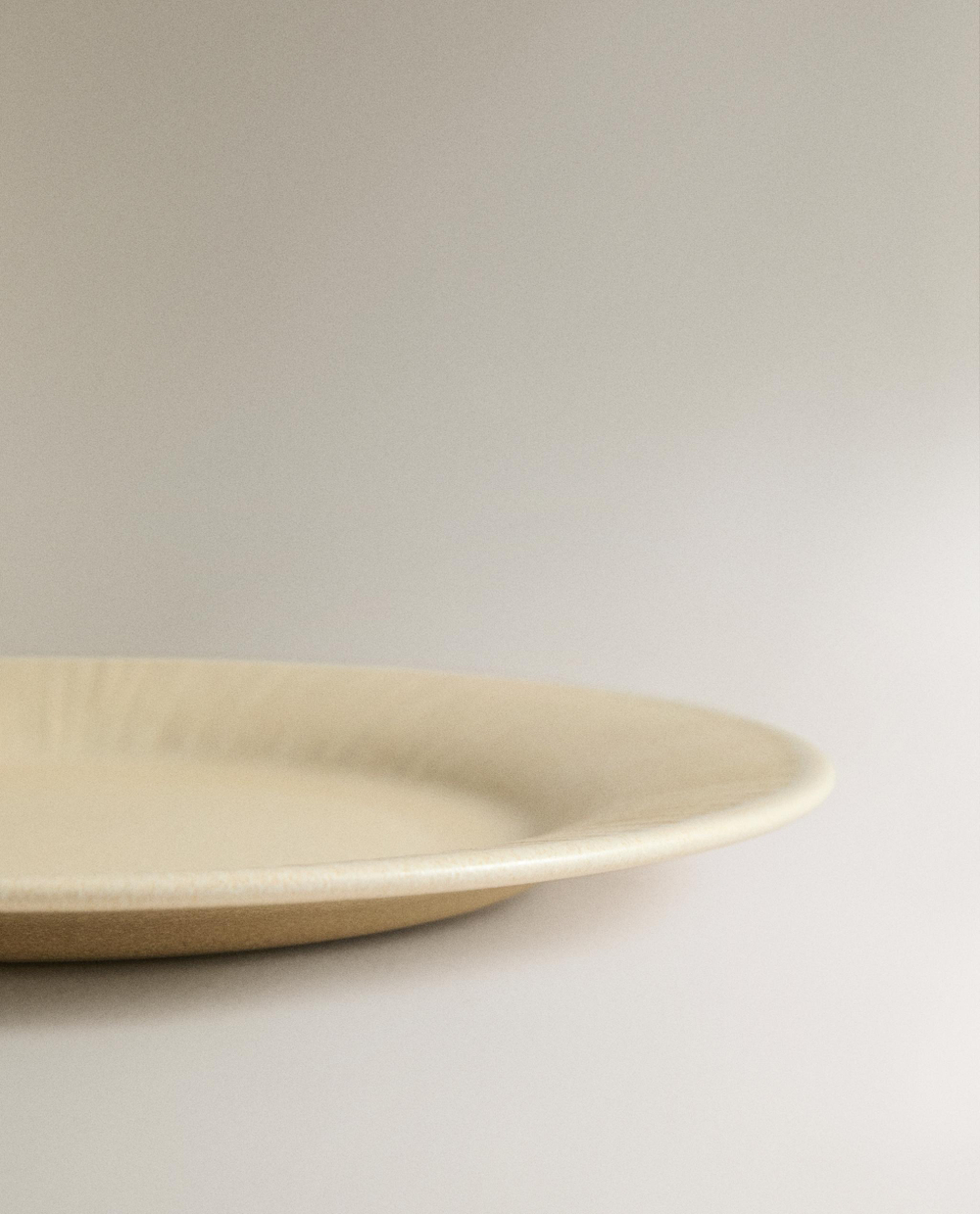 Zara Home тарелка десертная из каменной керамики, цвет бежевый, 22 см